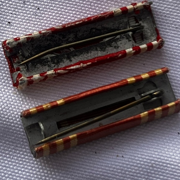 U.S. Army Battalion Infantry good conduct Medal Award Ribbons Set of 2 WW2 - Picture 2 of 2